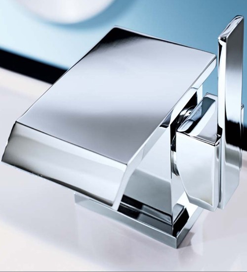 Waterfall  Basin Tap With Click-Clack Waste (Chrome). additional image