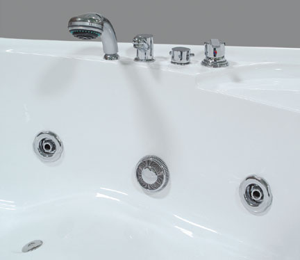 Tineo 1540mm corner whirlpool bath additional image