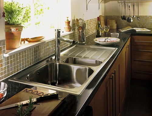 1.5 Bowl Stainless Steel Sink, Right Hand Drainer. additional image