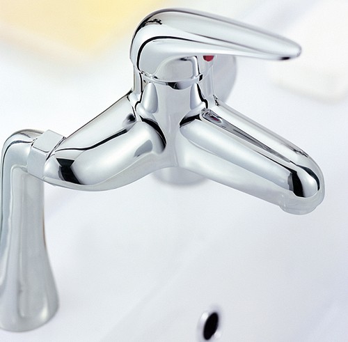 Bath Filler Tap (Chrome). additional image