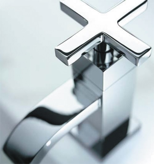 Bath Taps (Pair, Chrome). additional image