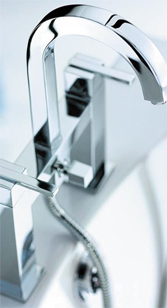 Bath Shower Mixer Tap With Shower Kit (High Spout). additional image