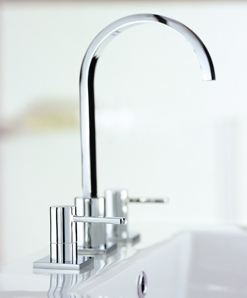 3 Tap Hole Basin Mixer Tap With Pop-Up Waste (Chrome). additional image