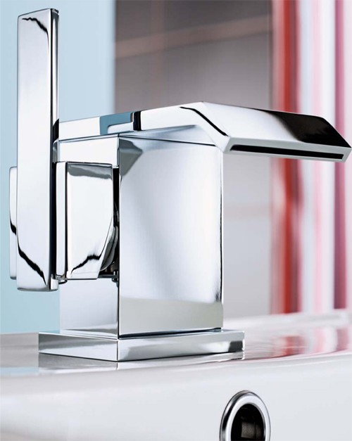 Waterfall  Basin Tap With Click-Clack Waste (Chrome). additional image
