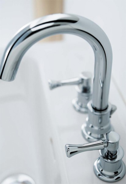 3 Tap Hole Basin Mixer Tap With Pop-Up Waste (Chrome). additional image