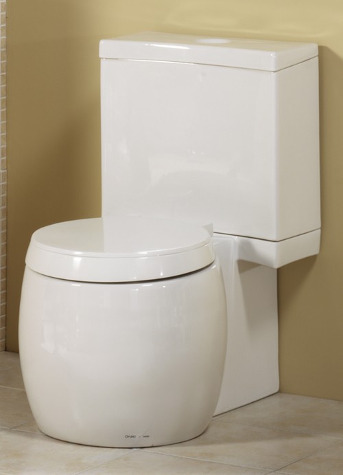 WC Toilet with pan, push flush cistern & fittings and seat. additional image